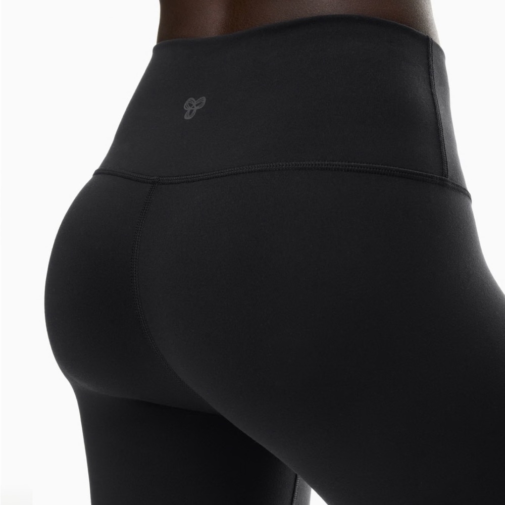 TNA Leggings